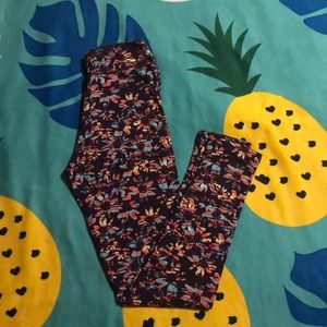 LuLaRoe buttery soft tween leggings
